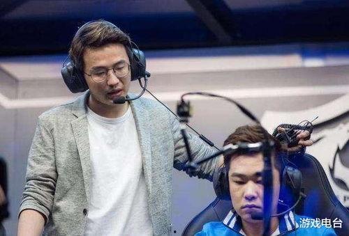 寒夜吃瓜寂然,一场别样的夜宵盛宴