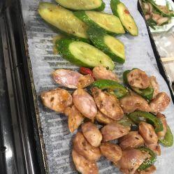 东北真实吃瓜视频,揭秘东北特色美食背后的故事