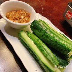 东北真实吃瓜视频,揭秘东北特色美食背后的故事
