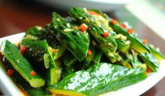 准备晚餐吃瓜,瓜果飘香，美味佳肴共分享