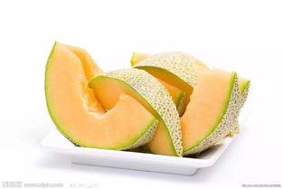 小星吃哈密瓜,小星畅享哈密瓜美味时光