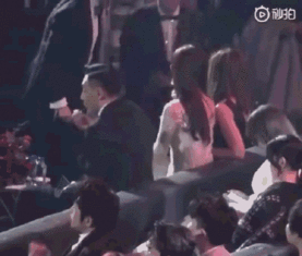 吃瓜反差图,吃瓜群众背后的反差世界揭秘