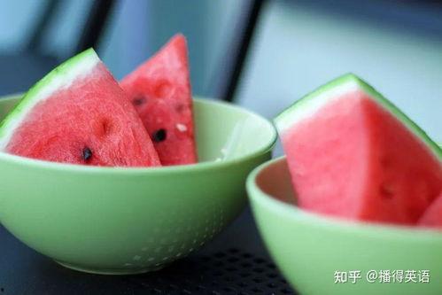 瓜是吃的英语,Exploring the Versatile World of Melons: A Culinary Journey