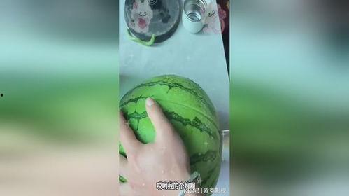 吃瓜呢喝牛奶,揭秘日常饮食中的健康奥秘