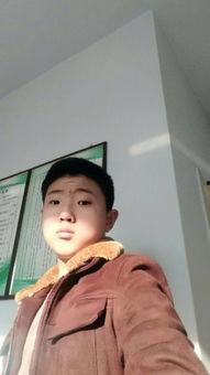 帅气吃瓜群众图片高清,帅气吃瓜群众的风采瞬间